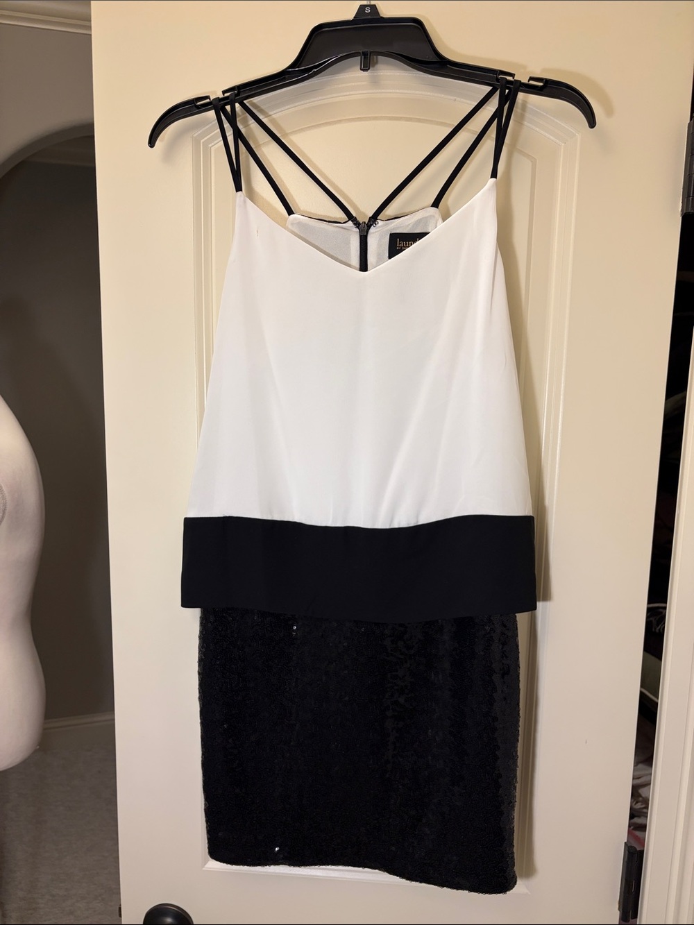 Laundry By Shelli Segal White and Black Mini Dress with Strappy Back